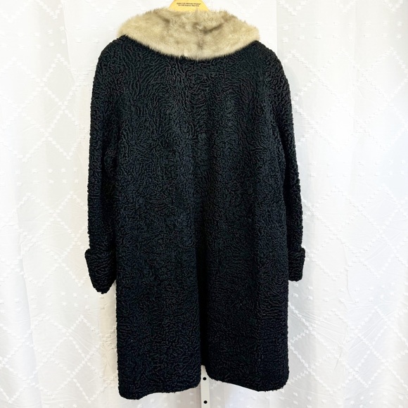 💎🥈 VINTAGE 60’s BALUT’s Furs Persian black lamb fur and beige mink collar - Picture 3 of 15